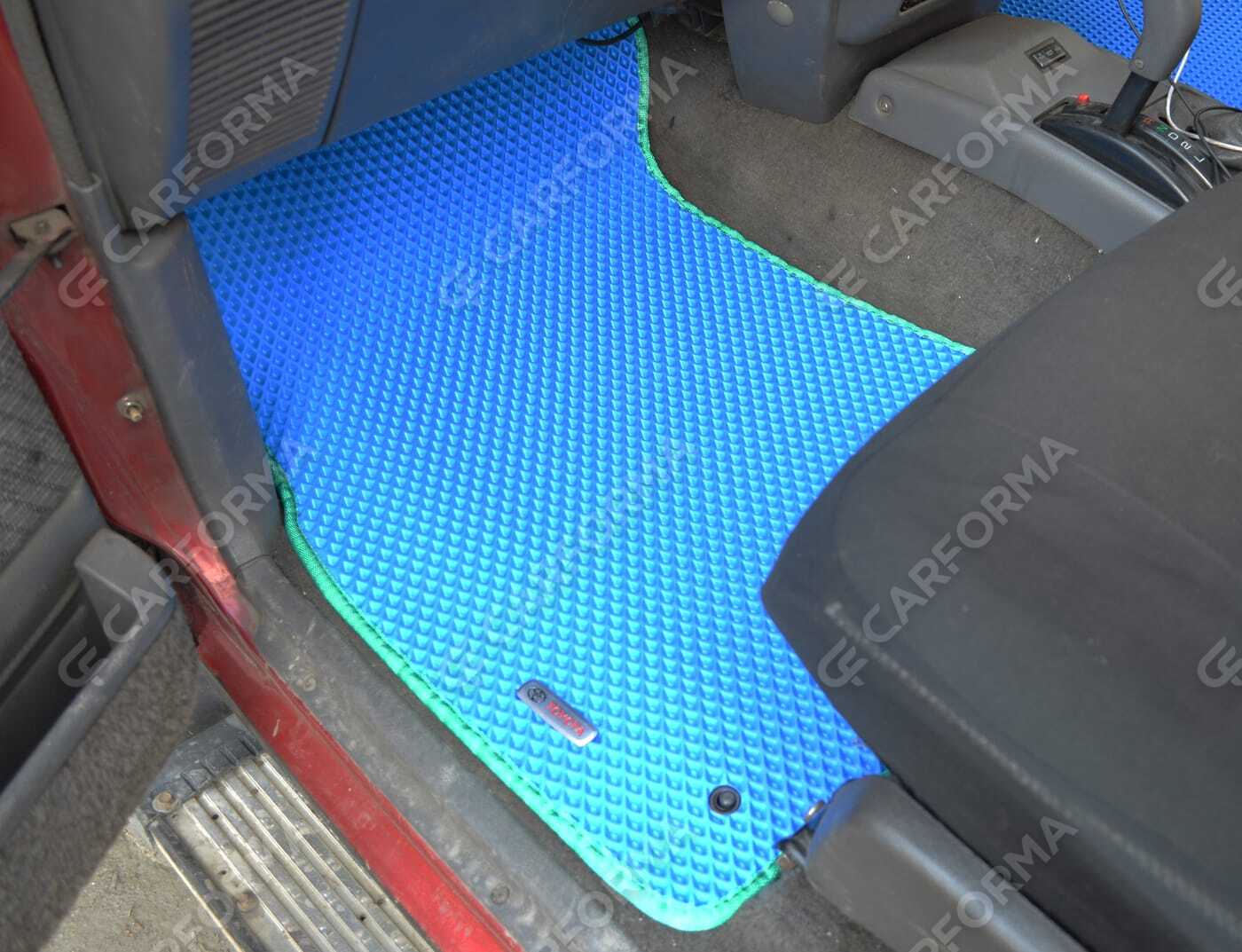 Ворсовые коврики на Toyota Hilux V 1988&nbsp;-&nbsp;1997 в Череповеце