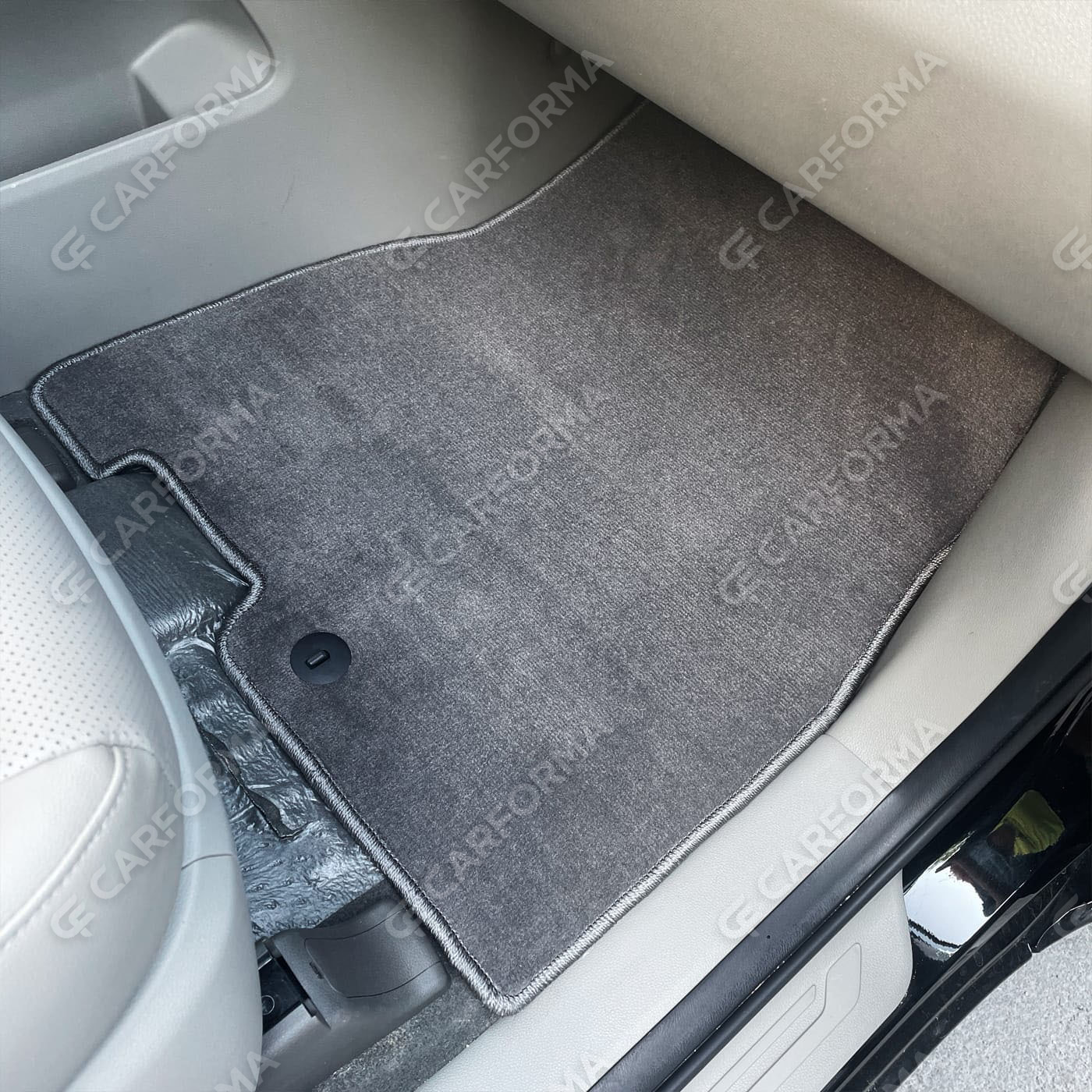 Ворсовые коврики на KIA Carnival III 7 мест 2014&nbsp;-&nbsp;2021 в Череповеце