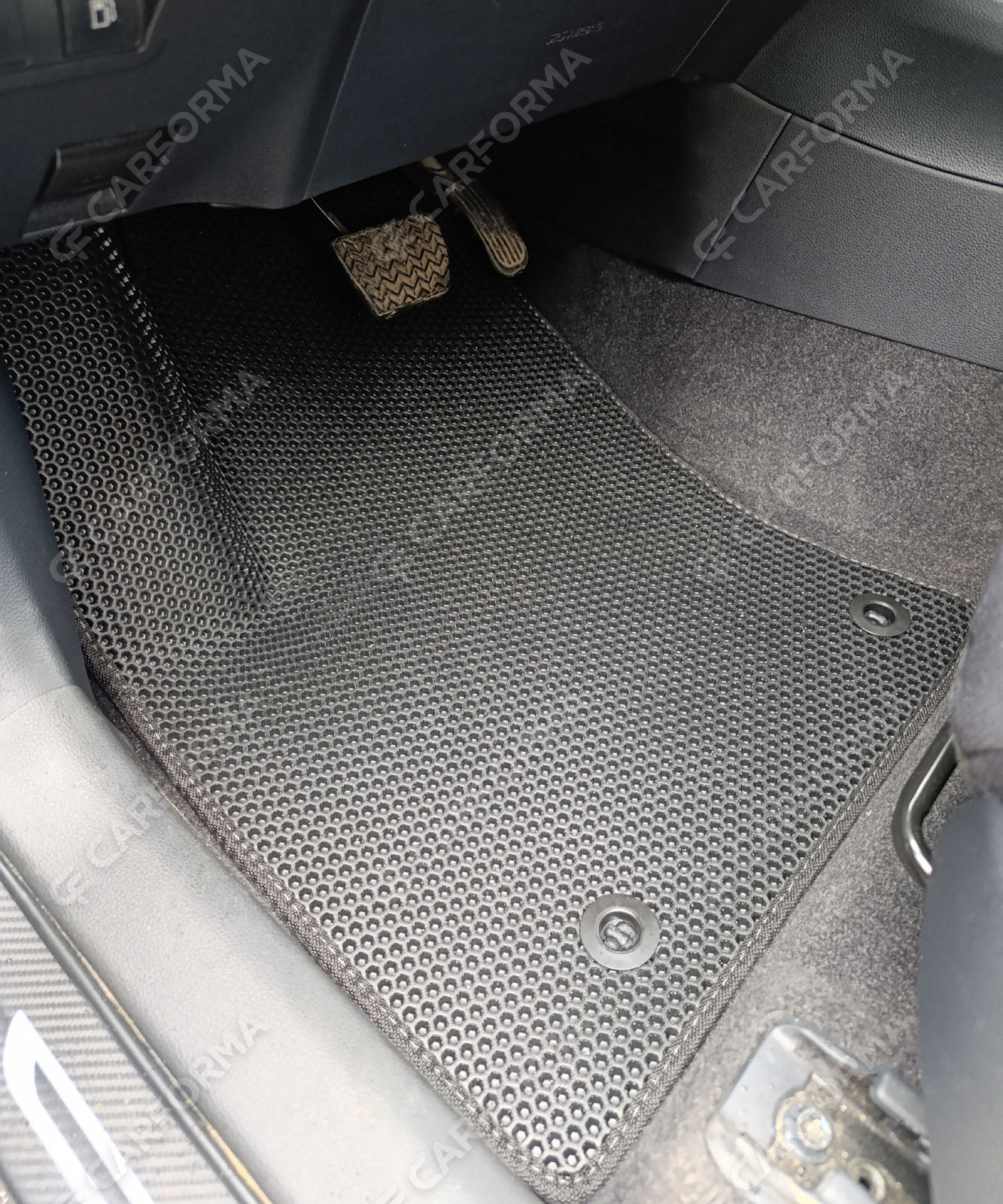 Коврики на Toyota Corolla Cross 2021&nbsp;-&nbsp;2026 в Череповеце