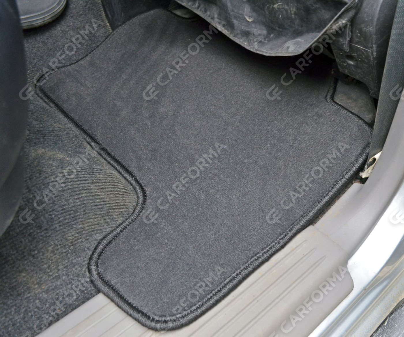 Ворсовые коврики на Mitsubishi Montero Sport II 2008&nbsp;-&nbsp;2016 в Череповеце