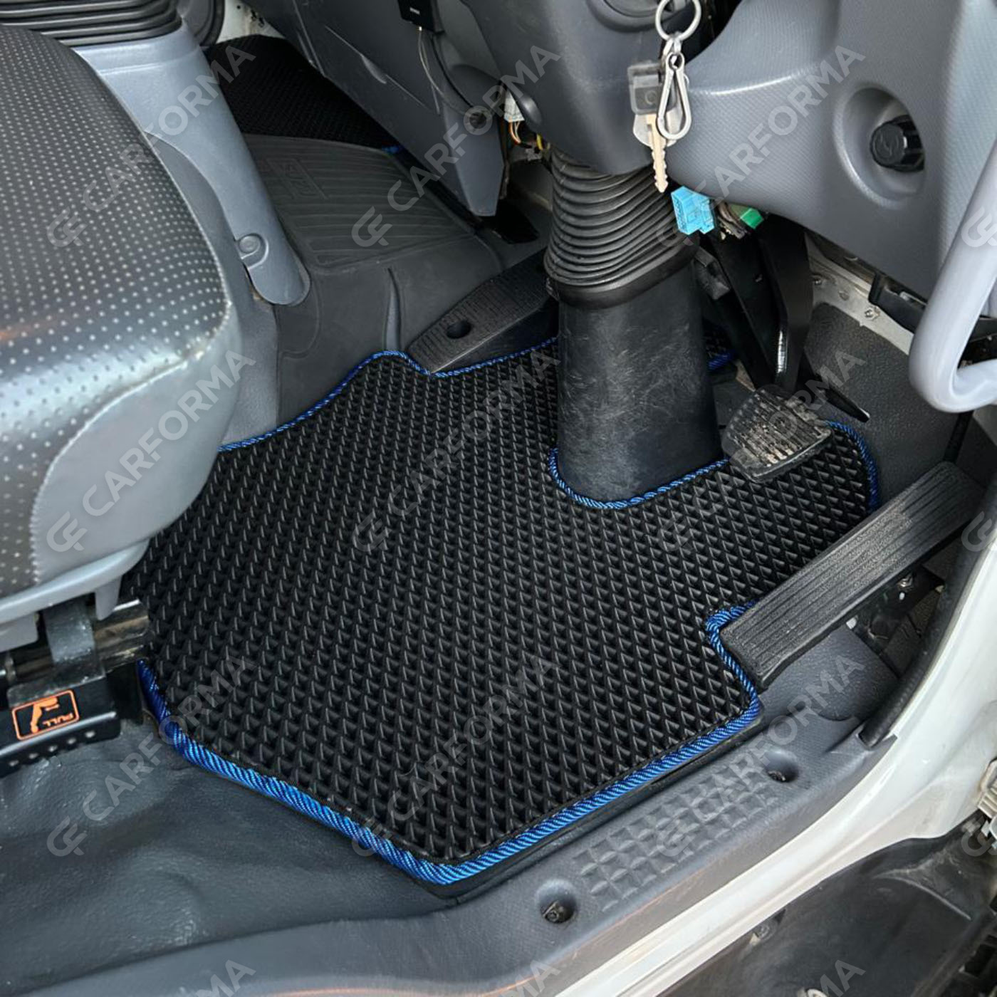 Ворсовые коврики на Isuzu Forward V узкая кабина 2007&nbsp;-&nbsp;2026 в Череповеце