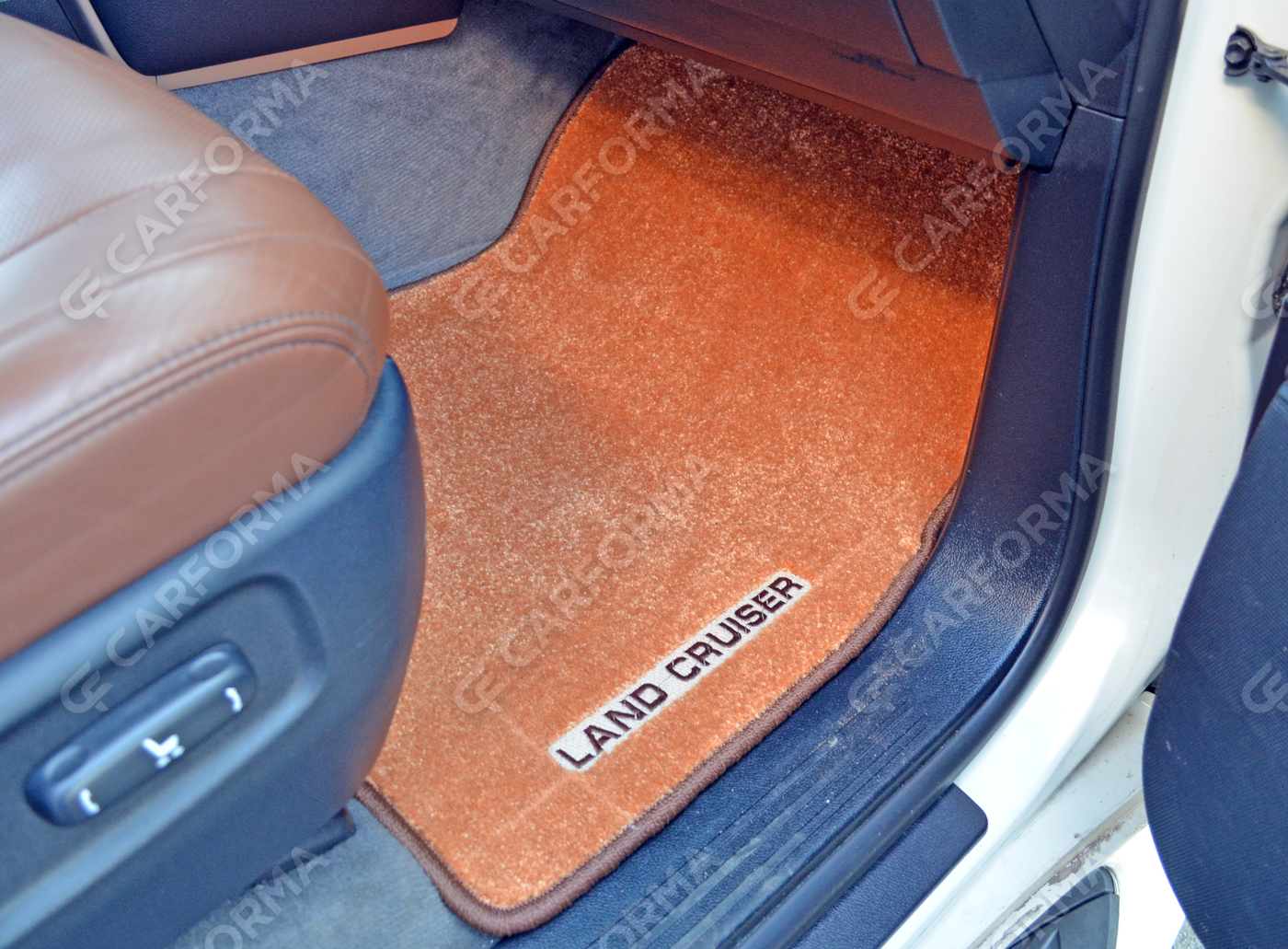 Ворсовые коврики на Toyota Land Cruiser 200 2007&nbsp;-&nbsp;2021 в Череповеце