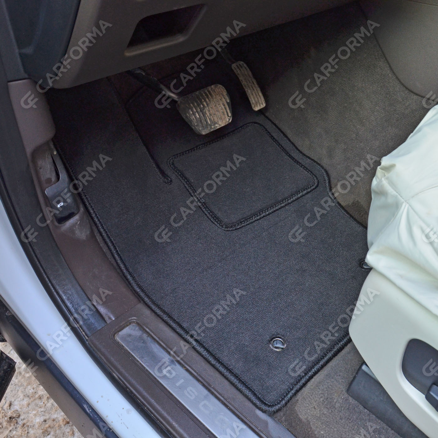 Ворсовые коврики на Land Rover Discovery V 2016&nbsp;-&nbsp;2026 в Череповеце