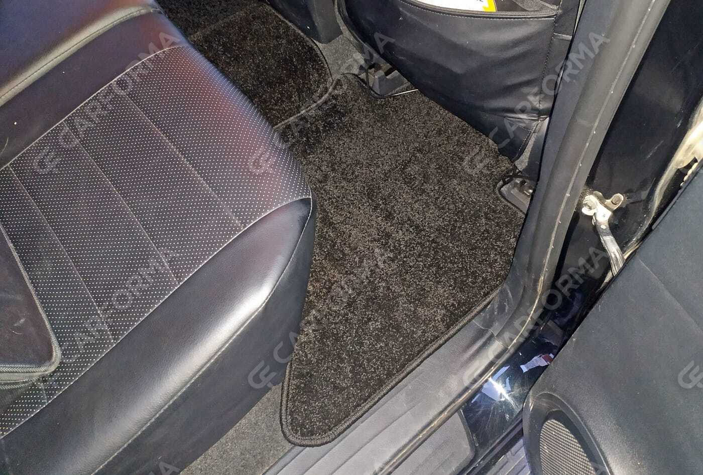 Ворсовые коврики на Toyota Hilux VIII 2015&nbsp;-&nbsp;2026 в Череповеце