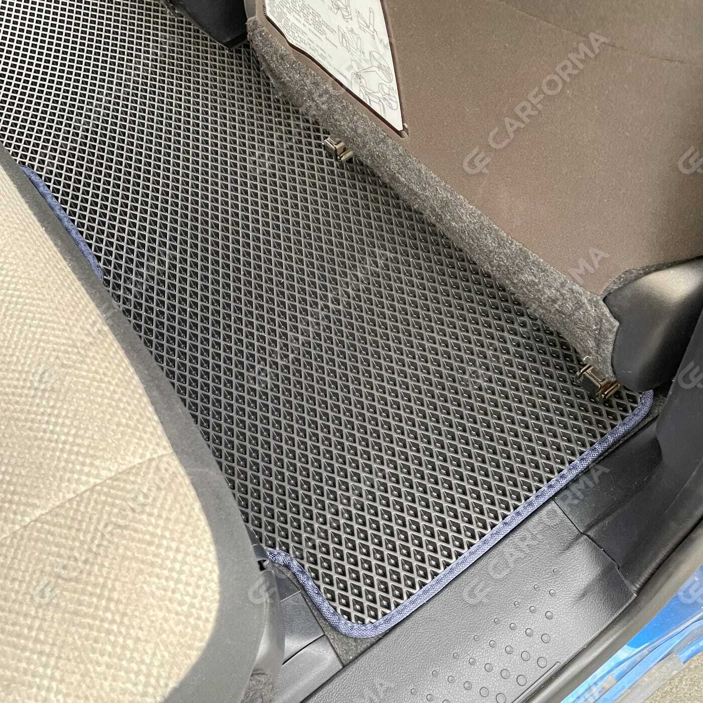 Ворсовые коврики на Toyota Sienta II 2015&nbsp;-&nbsp;2022 в Череповеце