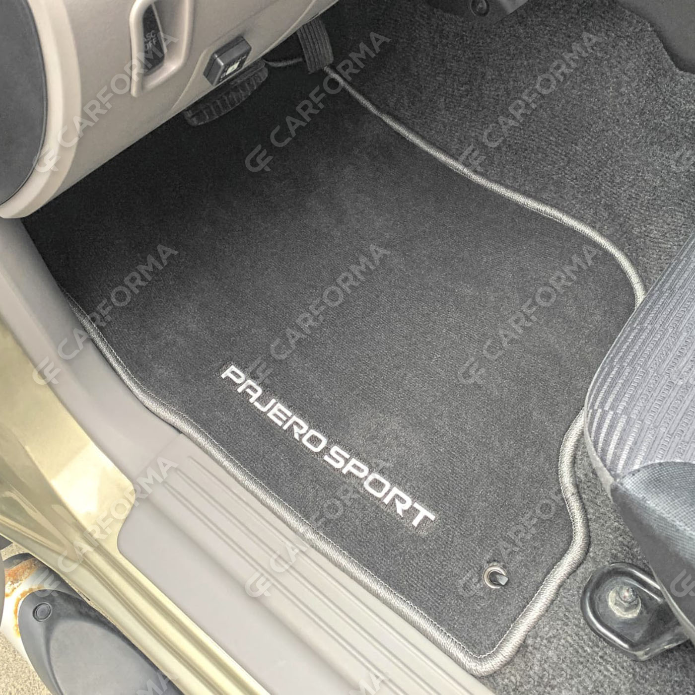 Ворсовые коврики на Mitsubishi Montero Sport II 2008&nbsp;-&nbsp;2016 в Череповеце