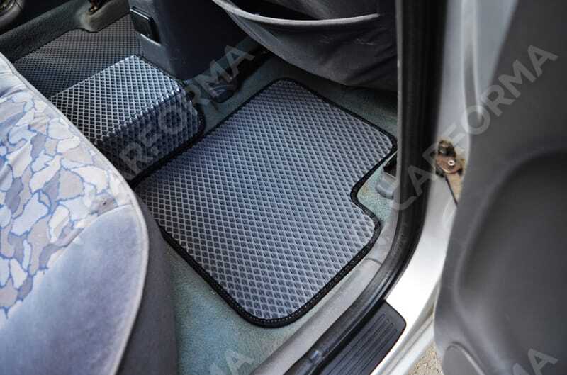 Ворсовые коврики на Toyota Avensis I 1997&nbsp;-&nbsp;2002 в Череповеце