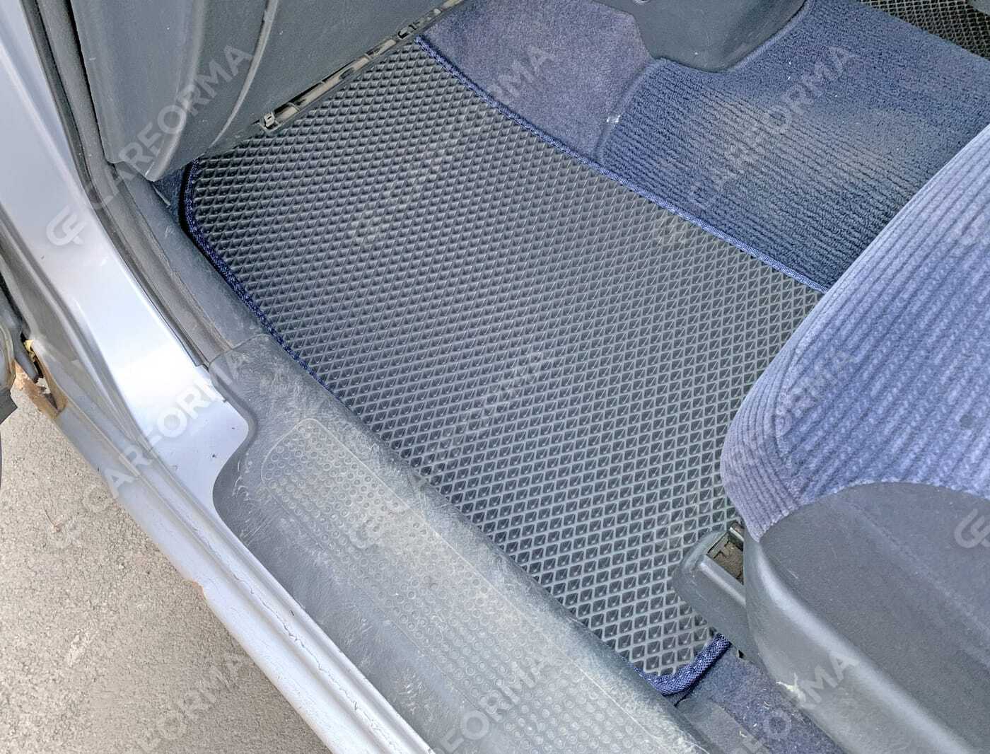 Коврики на Honda Stream I 4wd 2000&nbsp;-&nbsp;2006 в Череповеце