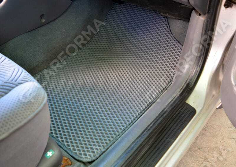 Ворсовые коврики на Toyota Avensis I 1997&nbsp;-&nbsp;2002 в Череповеце