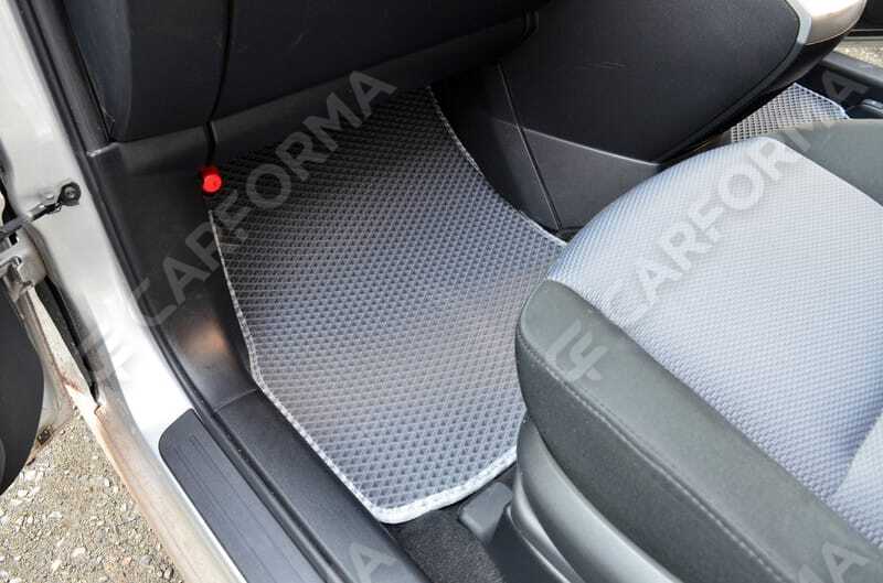 Коврики на Mazda Premacy II 2005&nbsp;-&nbsp;2010 в Череповеце