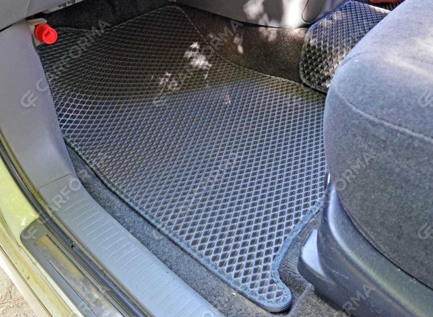 Ворсовые коврики на Toyota Ipsum II 2001&nbsp;-&nbsp;2009 в Череповеце