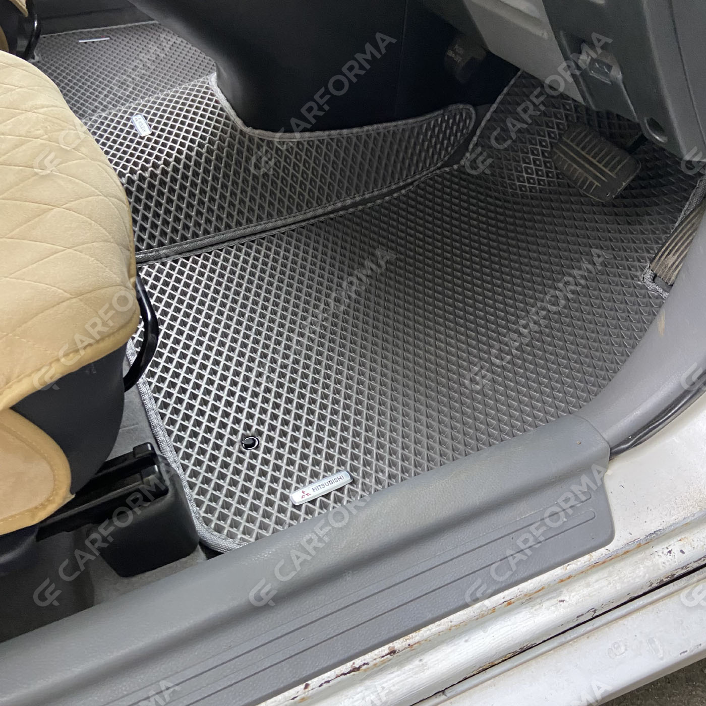 Ворсовые коврики на Mitsubishi Airtrek 2001&nbsp;-&nbsp;2008 в Череповеце