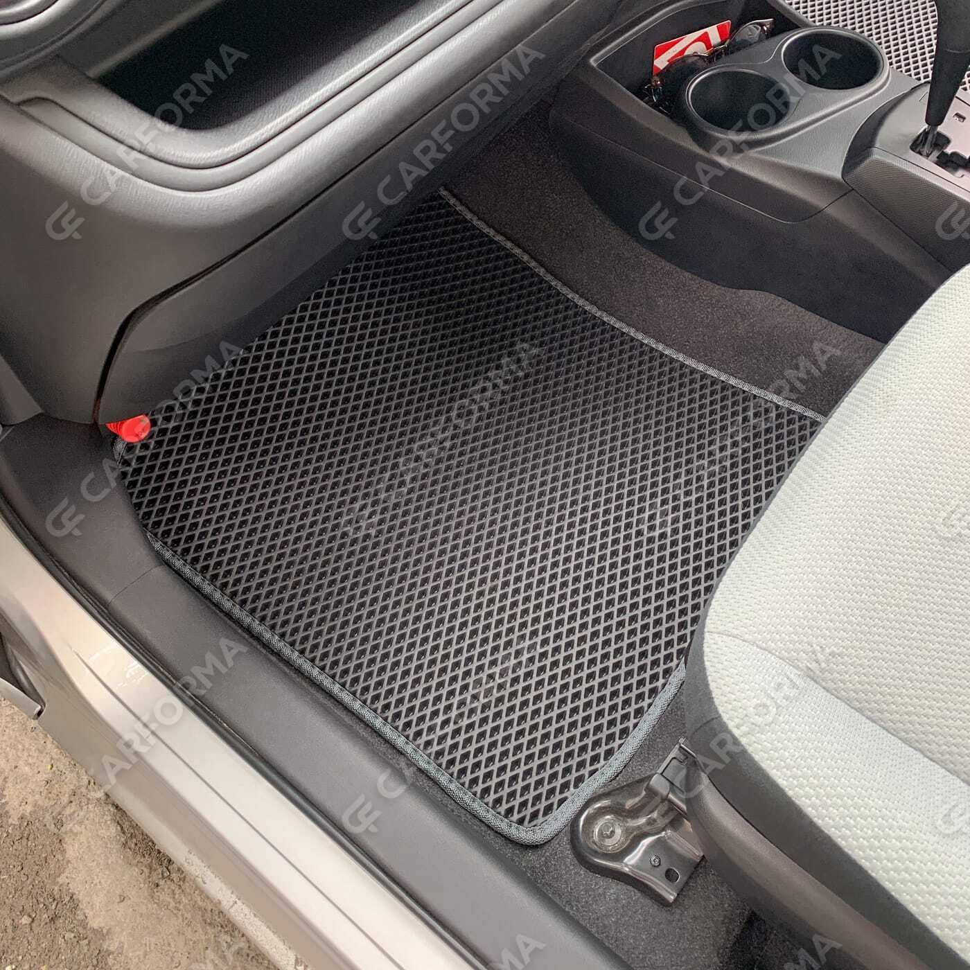 Коврики на Toyota Aqua (P10) 2011&nbsp;-&nbsp;2021 в Череповеце