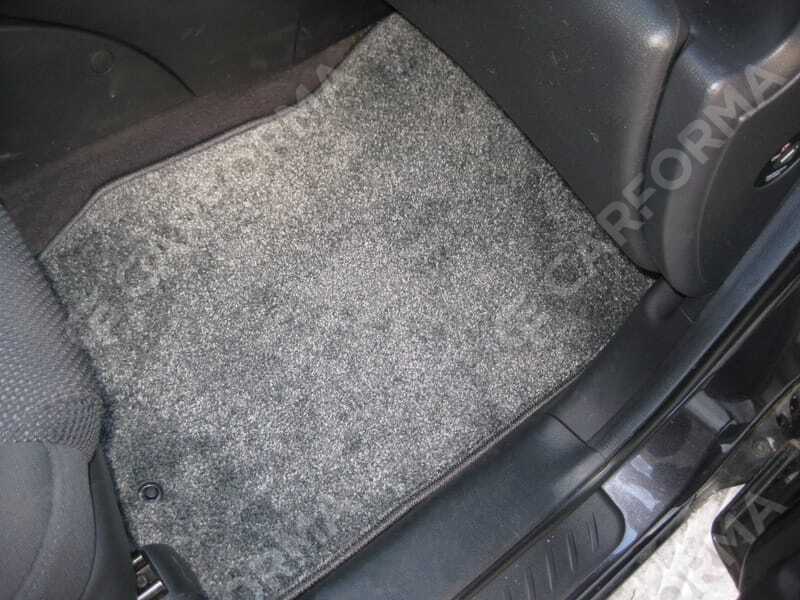 Ворсовые коврики на KIA Carens II 2006&nbsp;-&nbsp;2012 в Череповеце
