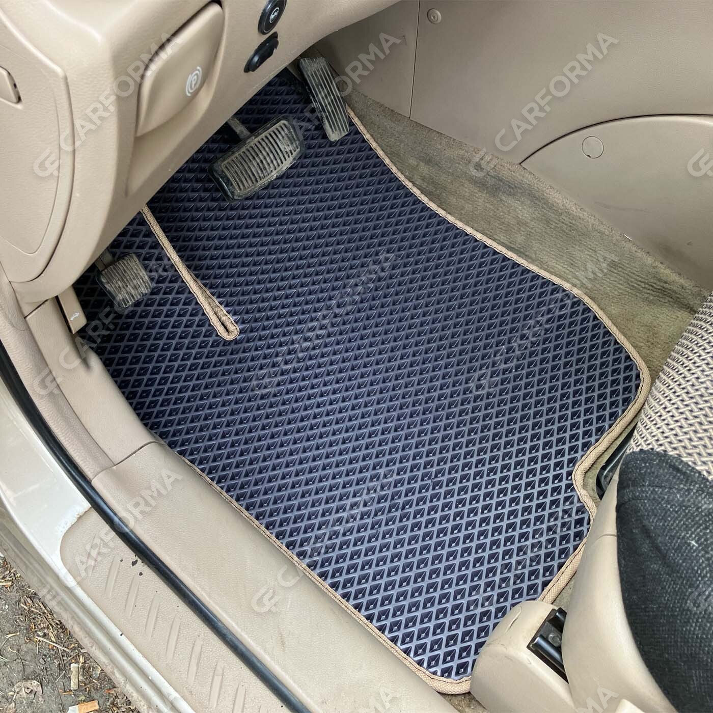 Ворсовые коврики на KIA Carens II 2006&nbsp;-&nbsp;2012 в Череповеце