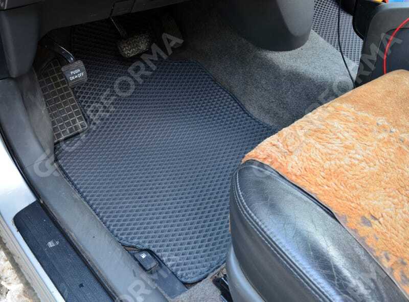 Ворсовые коврики на Toyota Prius (20) 2004&nbsp;-&nbsp;2009 в Череповеце