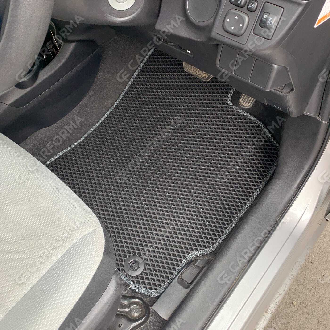 Коврики на Toyota Aqua (P10) 2011&nbsp;-&nbsp;2021 в Череповеце