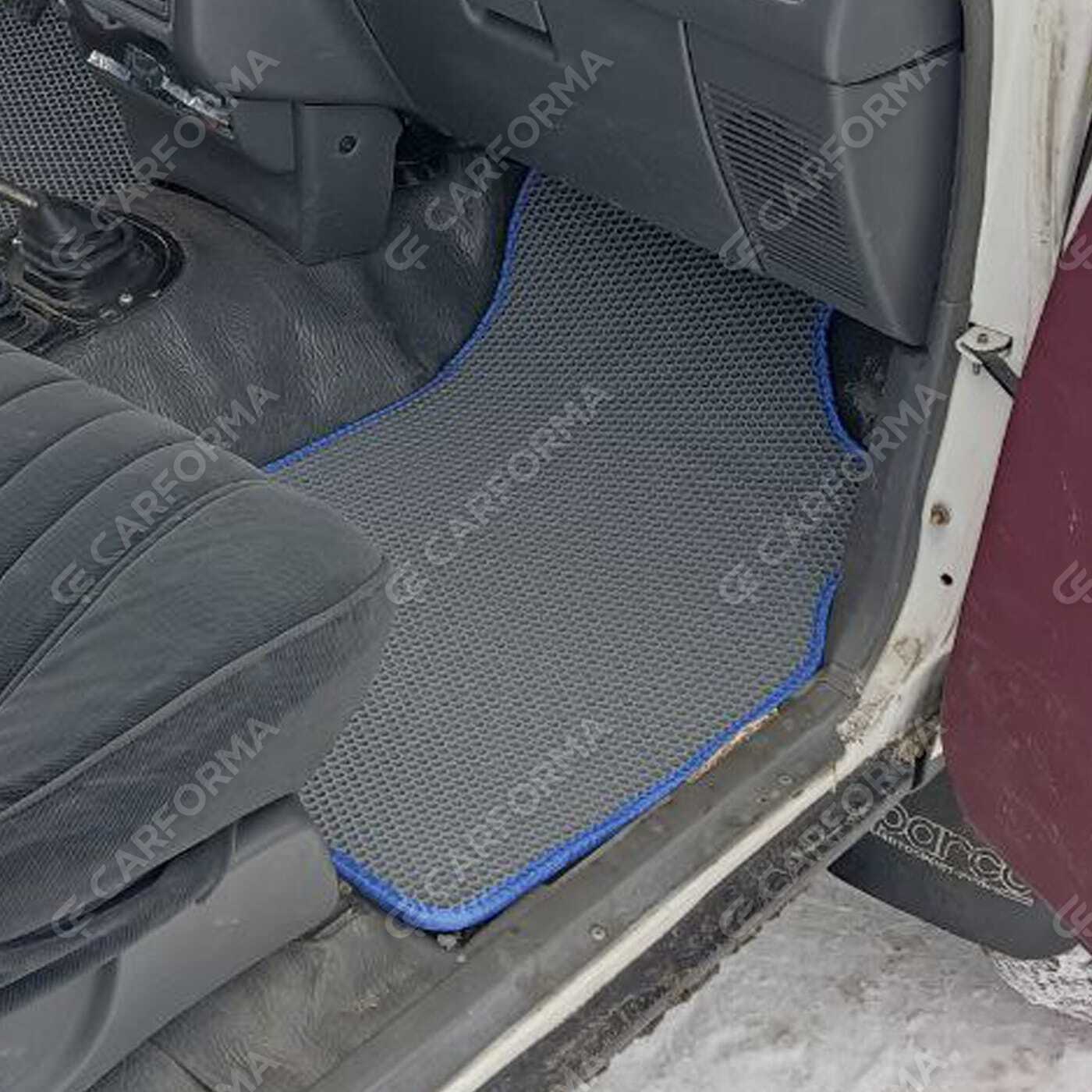 Ворсовые коврики на Toyota Hilux V 1988&nbsp;-&nbsp;1997 в Череповеце