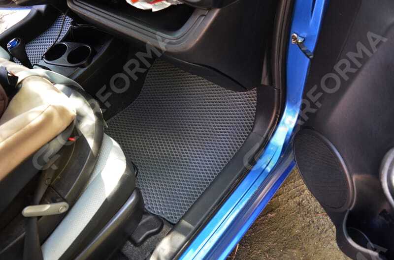 Коврики на Toyota Prius C 2011&nbsp;-&nbsp;2021 в Череповеце