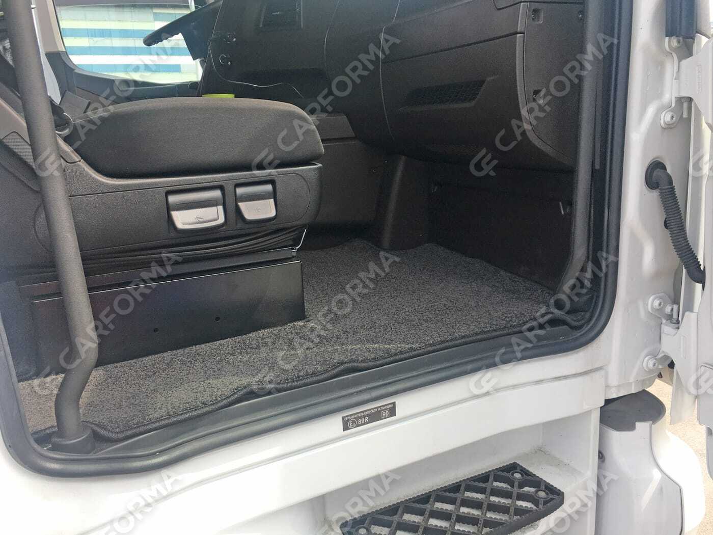 Ворсовые коврики на КамАЗ К5 широкая кабина 54901 