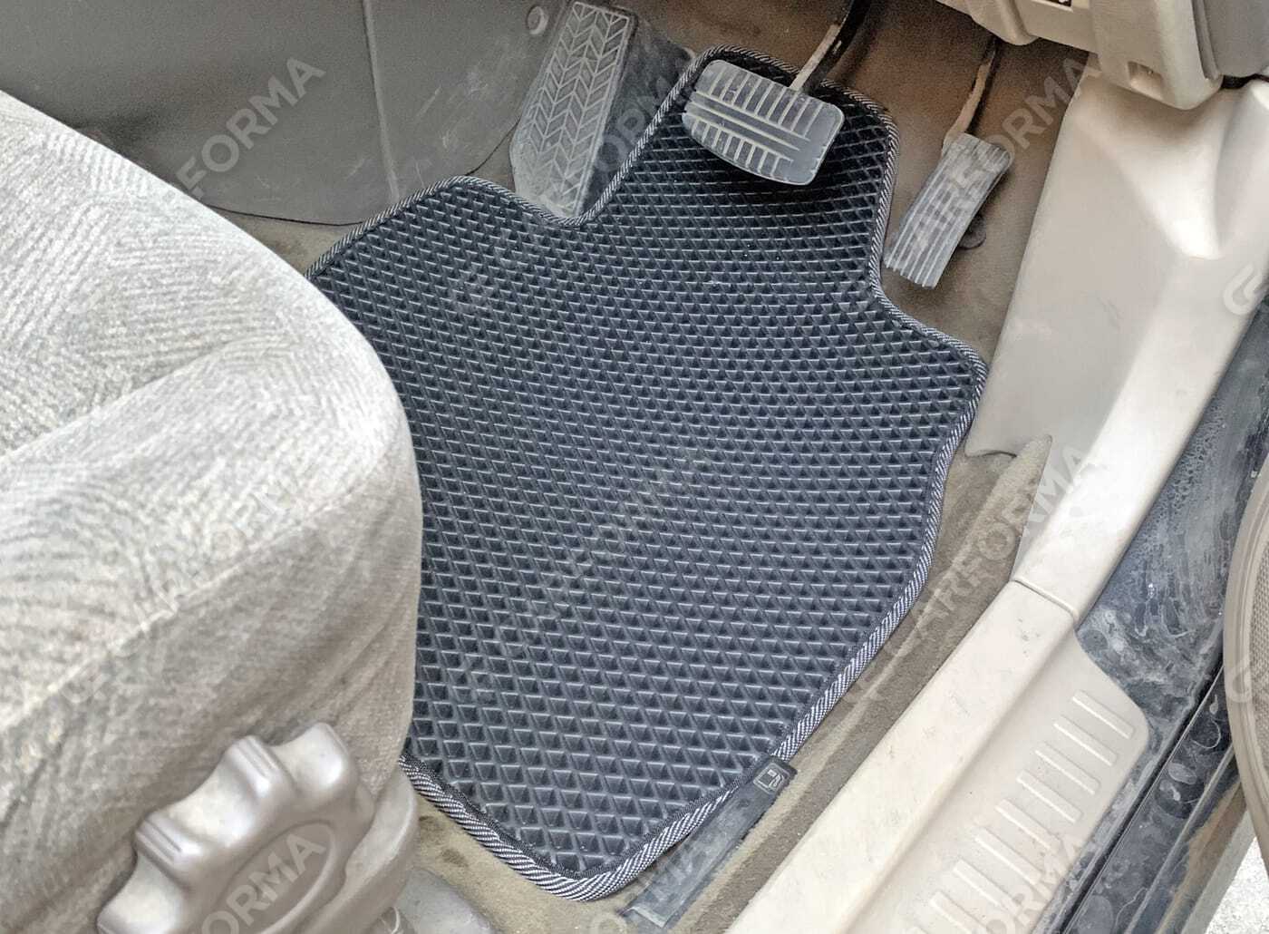 Ворсовые коврики на Mitsubishi Chariot Grandis 1997&nbsp;-&nbsp;2003 в Череповеце