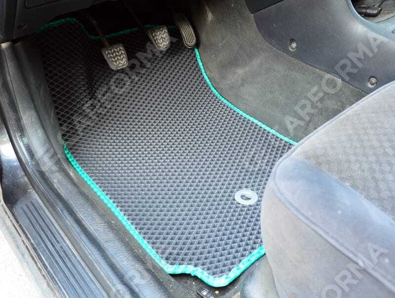 Ворсовые коврики на Toyota Avensis I 1997&nbsp;-&nbsp;2002 в Череповеце