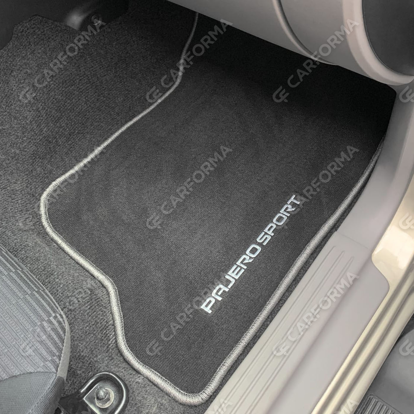 Ворсовые коврики на Mitsubishi Montero Sport II 2008&nbsp;-&nbsp;2016 в Череповеце