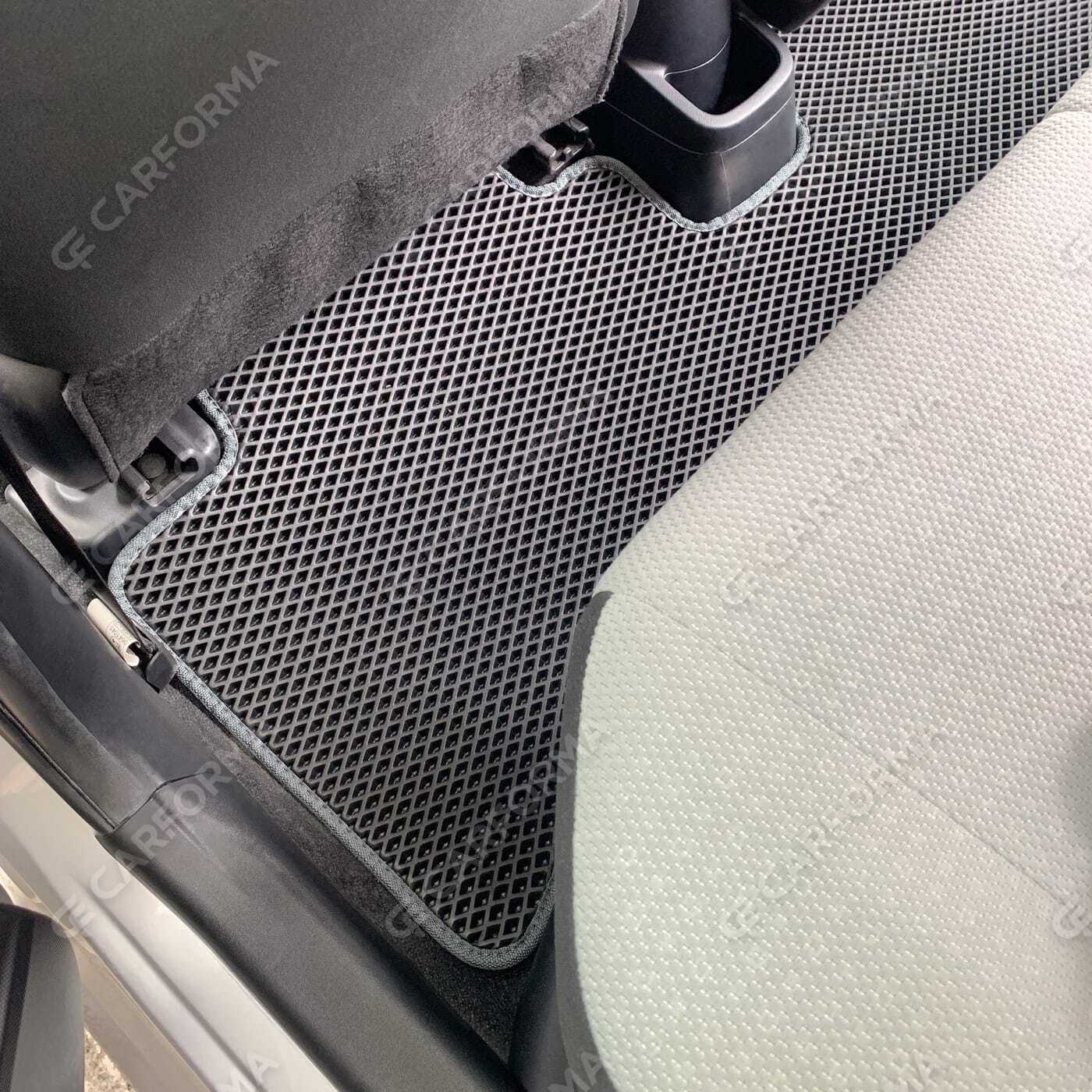 Коврики на Toyota Aqua (P10) 2011&nbsp;-&nbsp;2021 в Череповеце