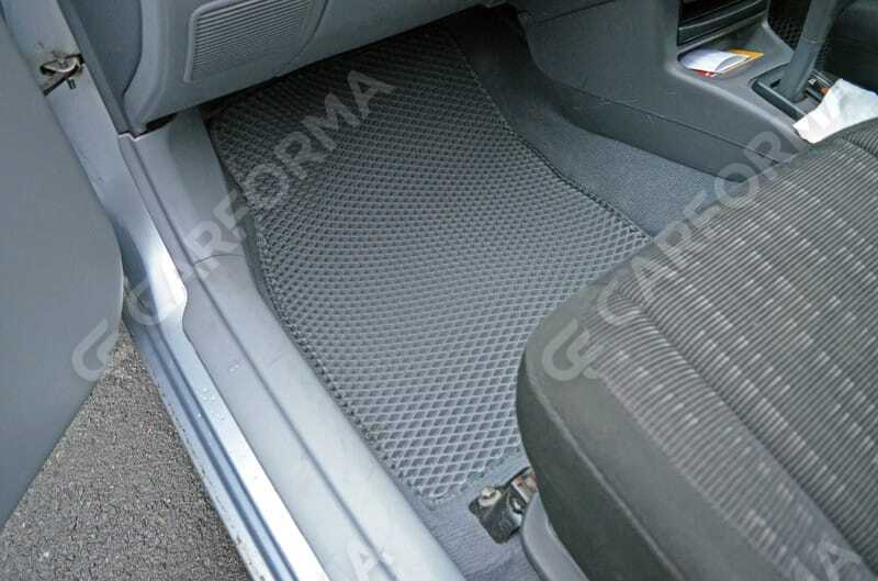 Ворсовые коврики на Toyota Starlet (P90) 1995&nbsp;-&nbsp;1999 в Череповеце