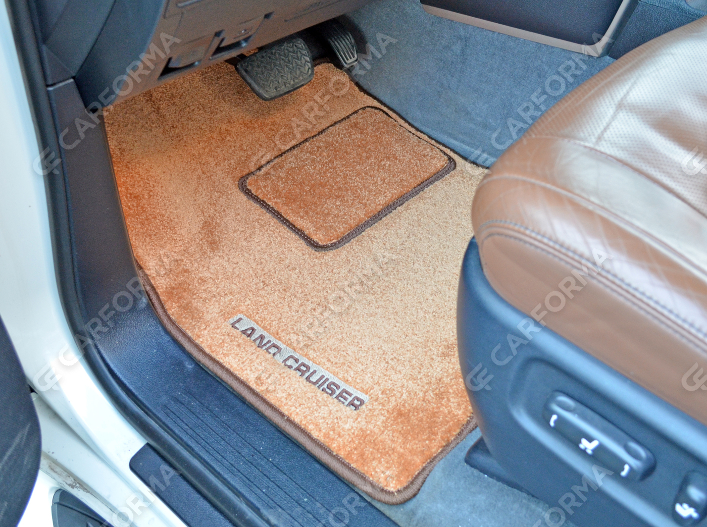 Ворсовые коврики на Toyota Land Cruiser 200 2007&nbsp;-&nbsp;2021 в Череповеце