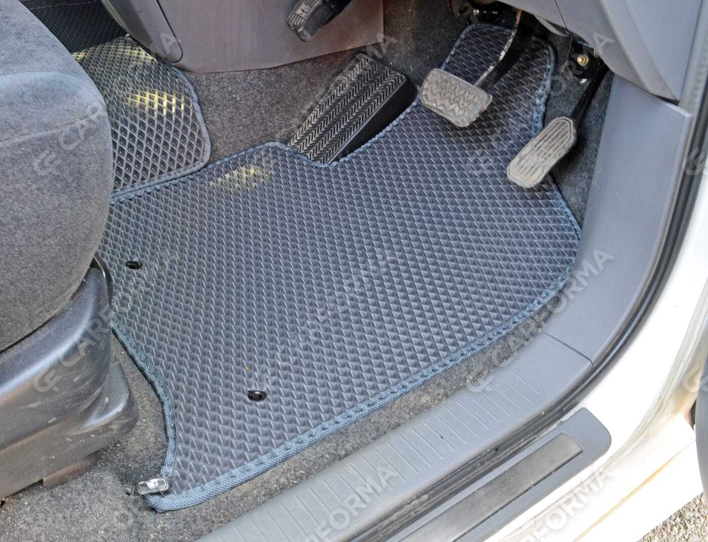 Ворсовые коврики на Toyota Ipsum II 2001&nbsp;-&nbsp;2009 в Череповеце