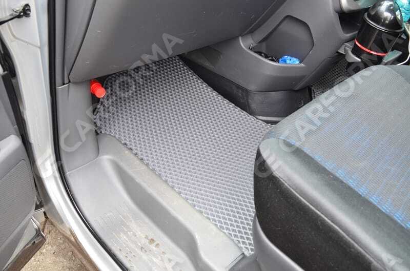 Ворсовые коврики на Toyota Voxy (R70) 2007&nbsp;-&nbsp;2013 в Череповеце