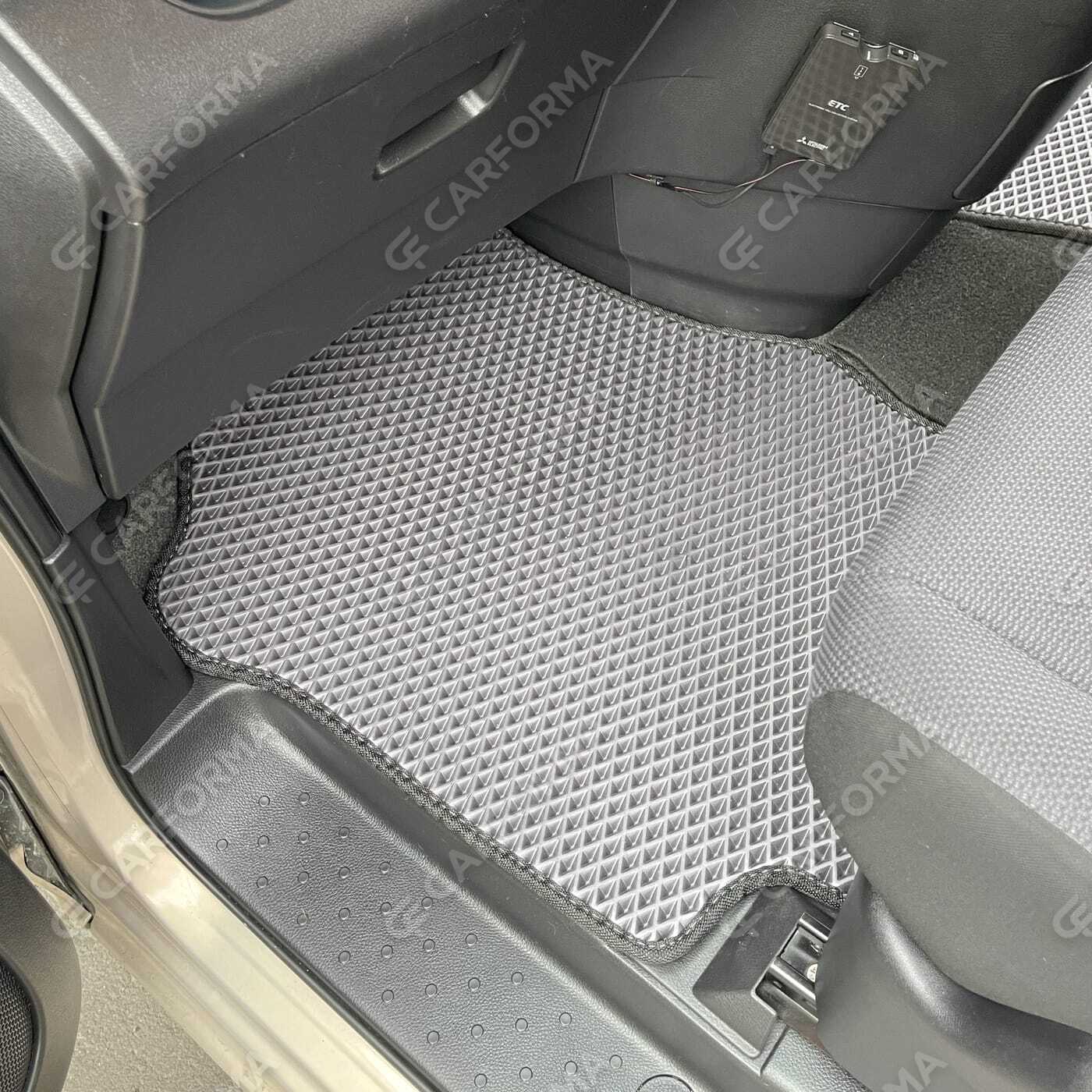 Ворсовые коврики на Nissan Serena (C26) 2010&nbsp;-&nbsp;2016 в Череповеце