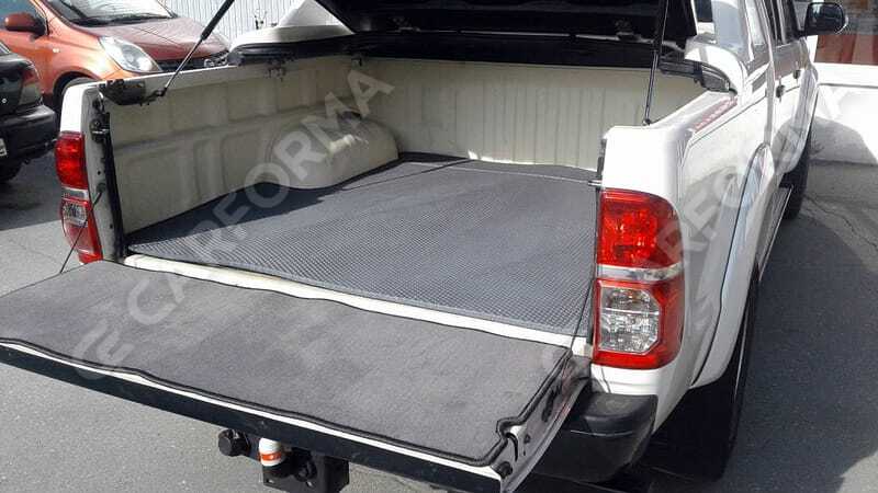 Ворсовые коврики на Toyota Hilux VII 2008&nbsp;-&nbsp;2015 в Череповеце