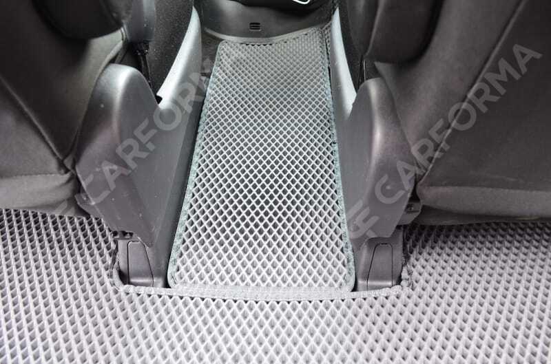 Ворсовые коврики на Toyota Voxy (R70) 2007&nbsp;-&nbsp;2013 в Череповеце