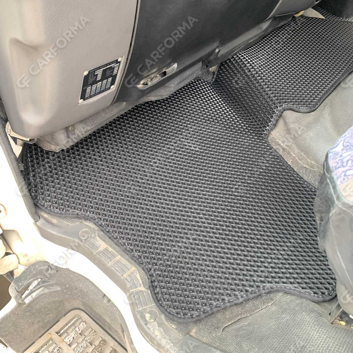 Ворсовые коврики на Isuzu Forward IV узкая кабина 1994&nbsp;-&nbsp;2009 в Череповеце