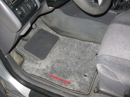 Ворсовые коврики на Toyota Avensis I 1997&nbsp;-&nbsp;2002 в Череповеце