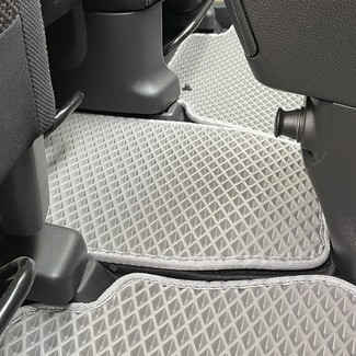 Ворсовые коврики на Nissan Serena (C27) 2016&nbsp;-&nbsp;2022 в Череповеце