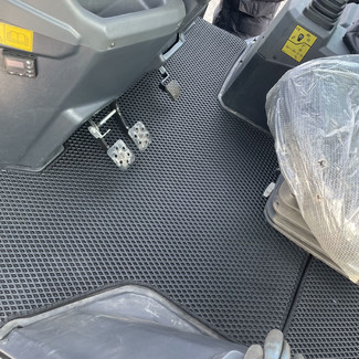 Ворсовые коврики на Спецтехника Экскаватор-погрузчик Cukurova 888  в Череповеце