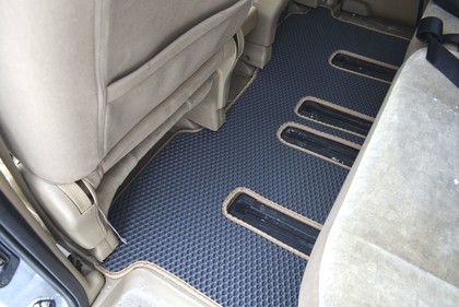 Ворсовые коврики на Nissan Serena (C24) 1999&nbsp;-&nbsp;2005 в Череповеце