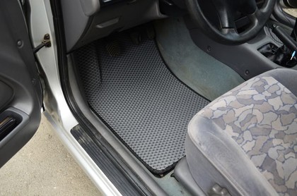 Ворсовые коврики на Toyota Avensis I 1997&nbsp;-&nbsp;2002 в Череповеце