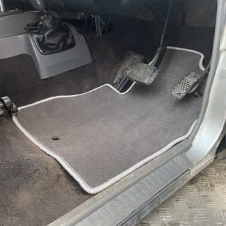 Ворсовые коврики на Toyota Land Cruiser 70 2006&nbsp;-&nbsp;2026 в Череповеце