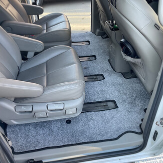 Ворсовые коврики на KIA Carnival III 7 мест 2014&nbsp;-&nbsp;2021 в Череповеце