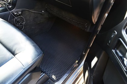 Ворсовые коврики на Mercedes G (W463) рестайлинг 2001&nbsp;-&nbsp;2018 в Череповеце