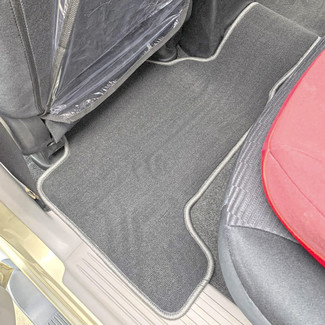 Ворсовые коврики на Mitsubishi Montero Sport II 2008&nbsp;-&nbsp;2016 в Череповеце