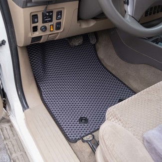 Ворсовые коврики на Toyota Fortuner I 2004&nbsp;-&nbsp;2015 в Череповеце