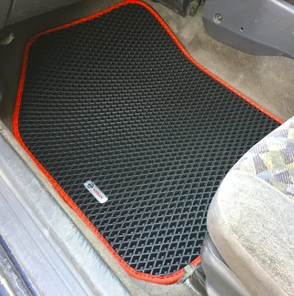 Ворсовые коврики на Nissan Almera I (N15) 1995&nbsp;-&nbsp;2000 в Череповеце