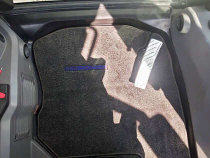 Ворсовые коврики на Спецтехника Экскаватор-погрузчик Hidromek HMK 102B Alpha K4 2022&nbsp;-&nbsp;2026 в Череповеце