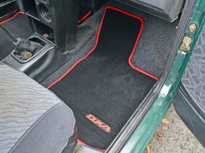 Коврики на Lada (ВАЗ) 1111 Ока 1987&nbsp;-&nbsp;2008 в Череповеце