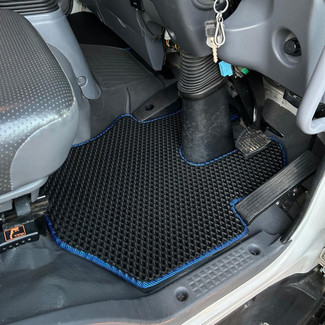 Ворсовые коврики на Isuzu Forward V узкая кабина 2007&nbsp;-&nbsp;2026 в Череповеце